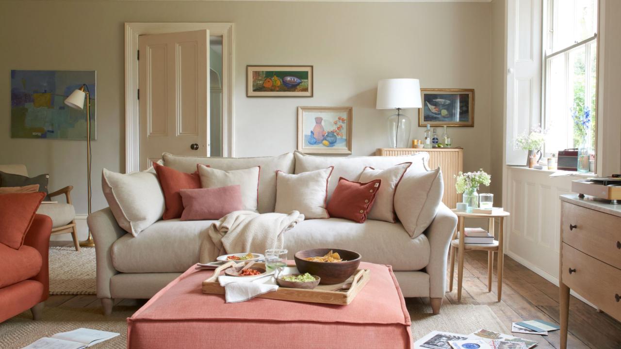 Small living room trends for 2025 — 5 designs experts love | Real Homes